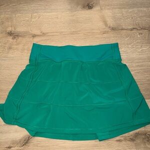 Lululemon Pace Rival Mid-Rise Long Kelly Green Athletic Skort